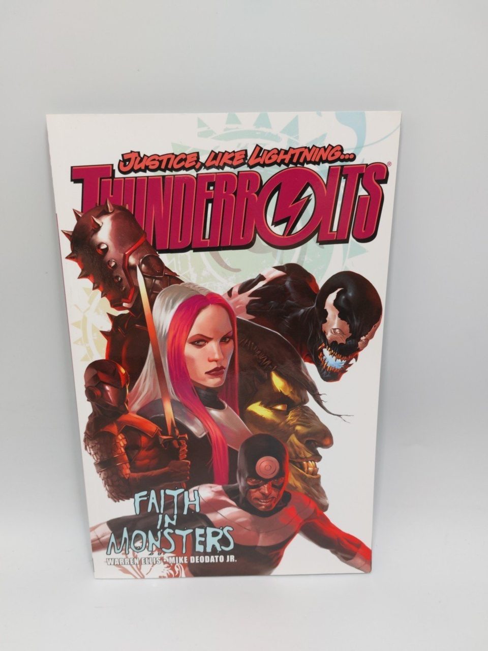 Thunderbolts, Vol. 1: Faith in Monsters Marvel