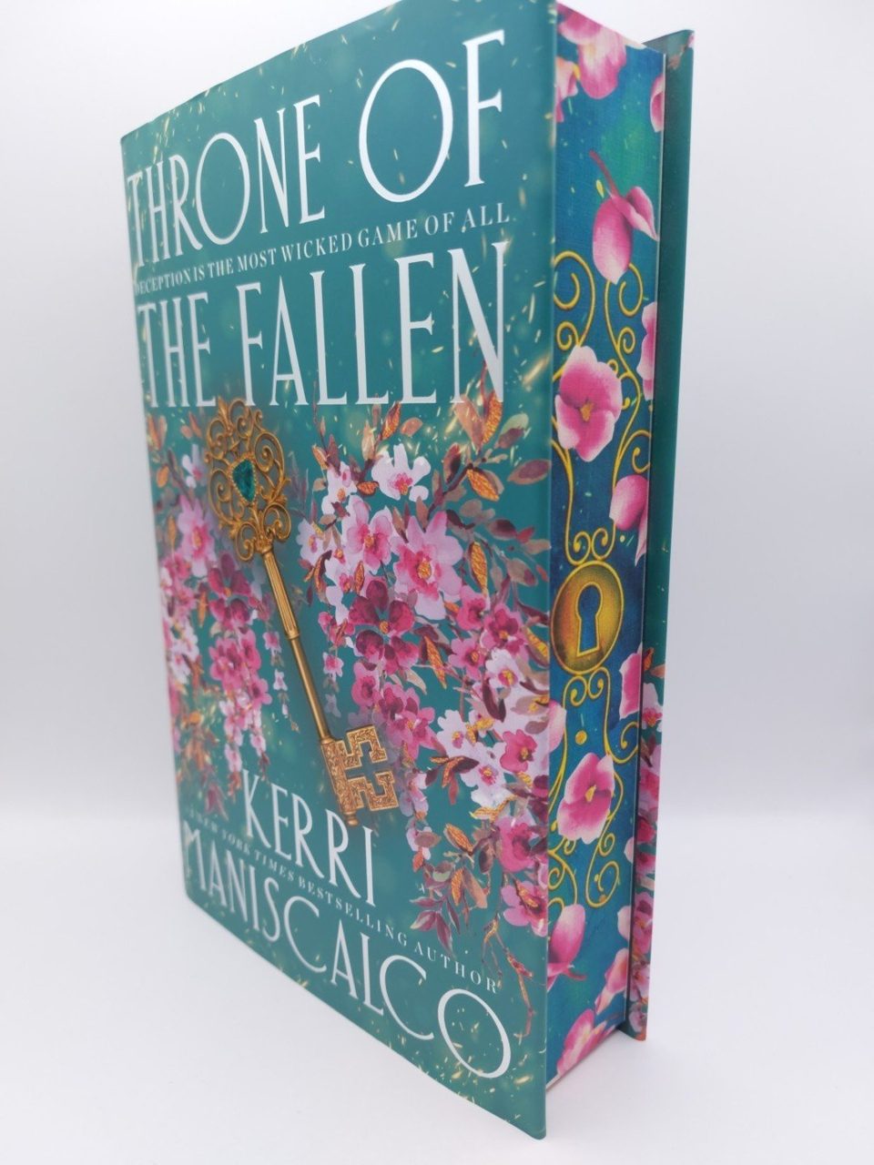 Signed Fairyloot Sprayed Edges Throne of the Fallen Kerri Maniscalco 1st Editi