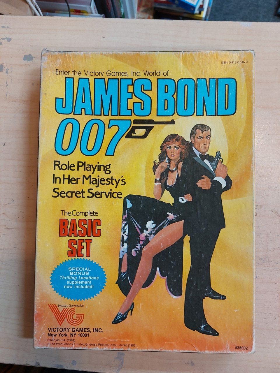 Victory James Bond James Bond Basic Set Bonus Supplement GM Screen