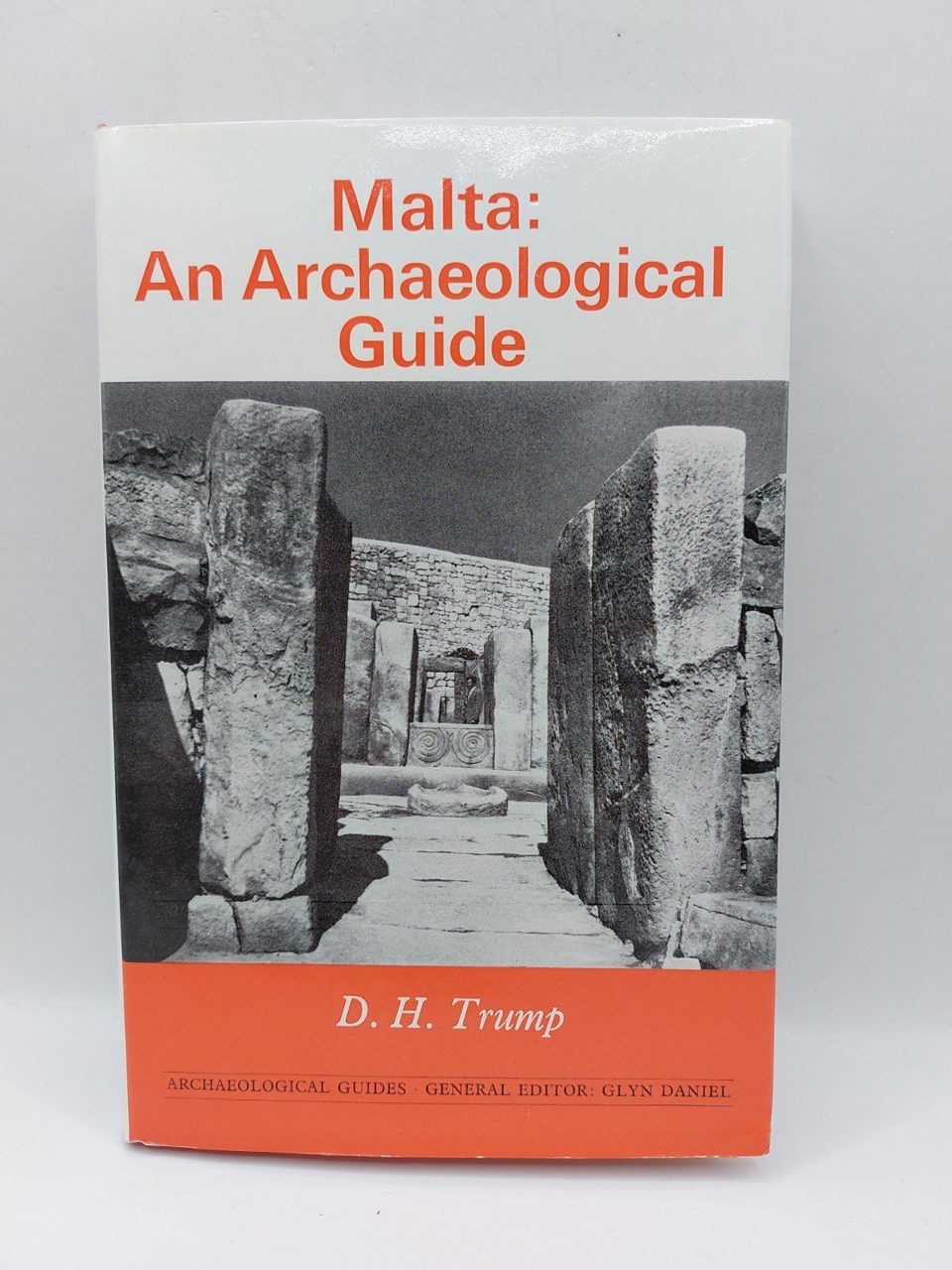 Malta : An Archaeological Guide by D. H. Trump